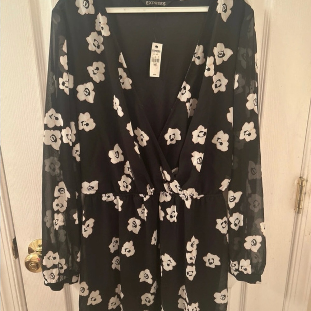 Express Black and White Floral Long Sleeve Dress